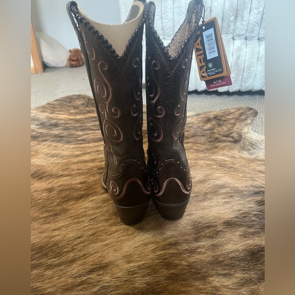 Ariat Dark Brown Embroidered Heeled Boots - Picture 3 of 9